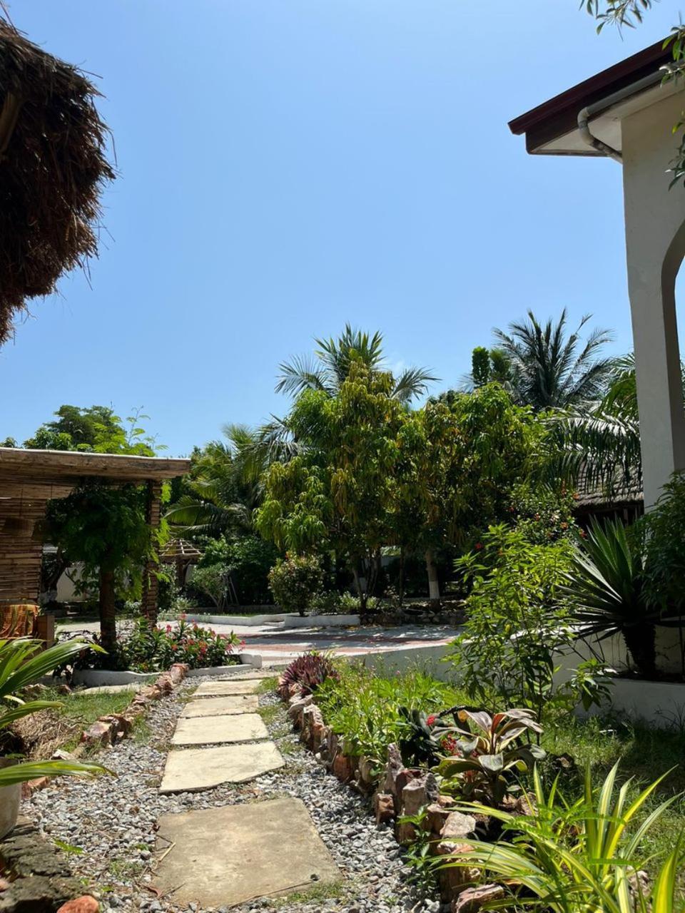 African Treasure Beach Resort Kokrobite Kültér fotó