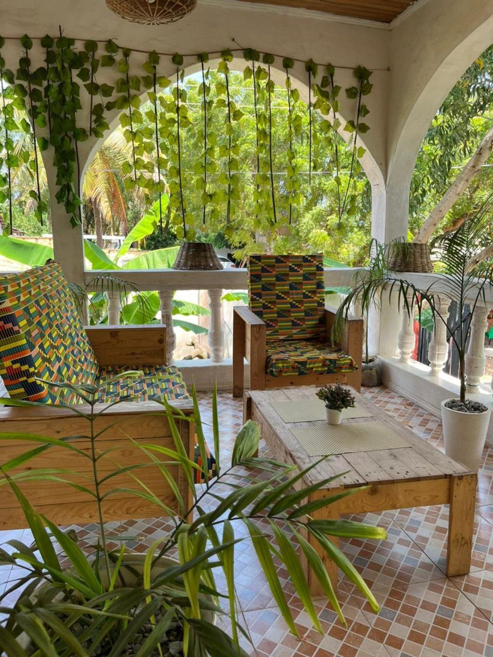 African Treasure Beach Resort Kokrobite Kültér fotó
